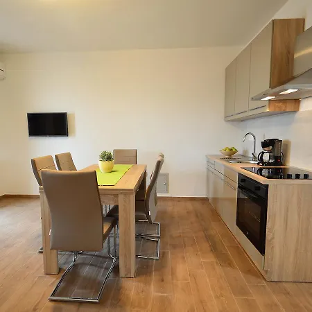 Apartment Kika.1 Liznjan
